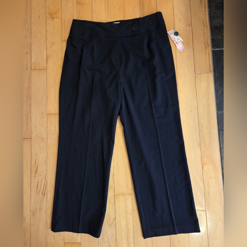 Dressbarn Size 16W pants black stretch wide leg Office Button Zipper Closure NWT